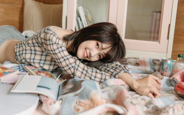 《离婚后，我活成了前妻的白月光》完结版精彩阅读 《离婚后，我活成了前妻的白月光》最新章节目录